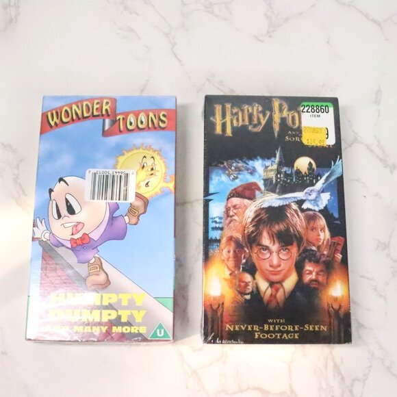 8pc Vintage 90s VHS Tape Mixed Movie Bundle Lot - Stooges, Harry Potter, NBA - Picture 2 of 11
